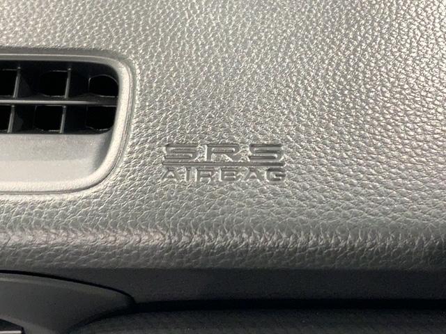 フィット ｅ：ＨＥＶベーシック　ＨｏｎｄａＳＥＮＳＩＮＧ新車保証試乗禁煙車　追突軽減ブレーキ　ワンオーナー車　フルセグＴＶ　カーテンエアバック　Ｒカメ　ＬＥＤ　パワーウインドウ　スマキー　横滑り防止　オートエアコン　ＥＴＣ車載器（22枚目）