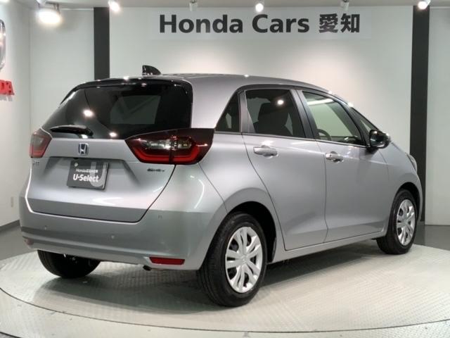 フィット ｅ：ＨＥＶベーシック　ＨｏｎｄａＳＥＮＳＩＮＧ新車保証試乗禁煙車　追突軽減ブレーキ　ワンオーナー車　フルセグＴＶ　カーテンエアバック　Ｒカメ　ＬＥＤ　パワーウインドウ　スマキー　横滑り防止　オートエアコン　ＥＴＣ車載器（50枚目）
