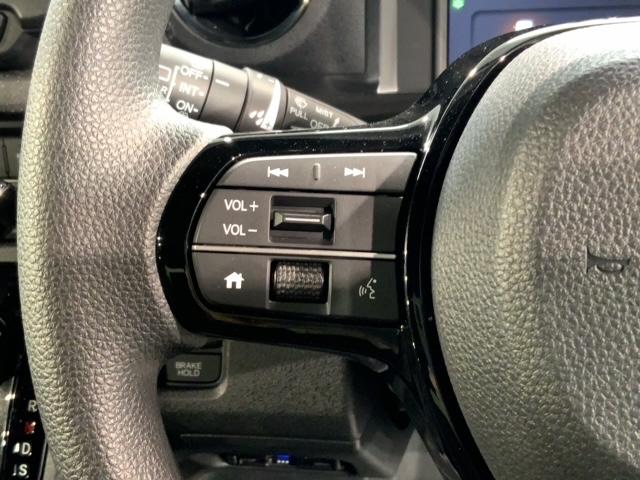 Ｎ－ＢＯＸカスタム ベースグレード　ＨｏｎｄａＳＥＮＳＩＮＧ新車保証試乗禁煙車　追突軽減ブレーキ　Ｂカメ　スマキー　ＬＥＤライト　オートエアコン　前席シートヒーター　クルーズコントロール　ＥＴＣ　ＥＳＣ　サイドカーテンエアバック　地デジ（9枚目）
