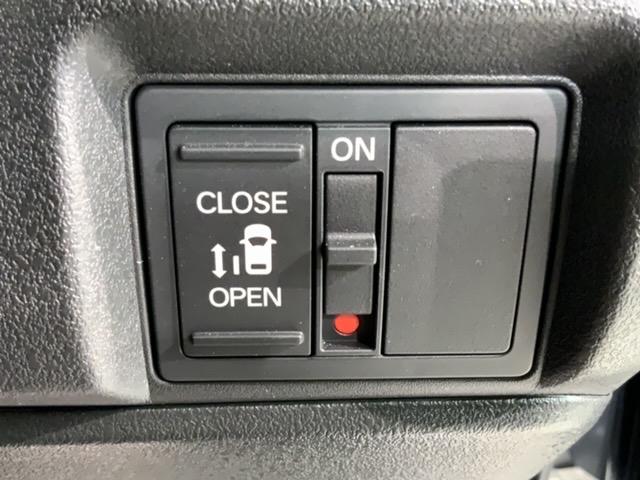 Ｎ－ＢＯＸカスタム ベースグレード　ＨｏｎｄａＳＥＮＳＩＮＧ新車保証試乗禁煙車　追突軽減ブレーキ　Ｂカメ　スマキー　ＬＥＤライト　オートエアコン　前席シートヒーター　クルーズコントロール　ＥＴＣ　ＥＳＣ　サイドカーテンエアバック　地デジ（13枚目）