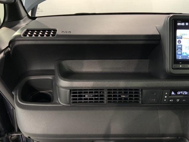 Ｎ－ＢＯＸカスタム ベースグレード　ＨｏｎｄａＳＥＮＳＩＮＧ新車保証試乗禁煙車　追突軽減ブレーキ　Ｂカメ　スマキー　ＬＥＤライト　オートエアコン　前席シートヒーター　クルーズコントロール　ＥＴＣ　ＥＳＣ　サイドカーテンエアバック　地デジ（25枚目）