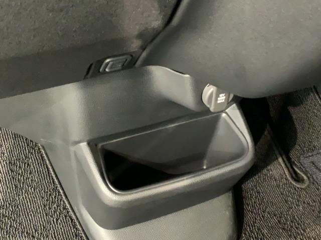 Ｎ－ＢＯＸカスタム ベースグレード　ＨｏｎｄａＳＥＮＳＩＮＧ新車保証試乗禁煙車　追突軽減ブレーキ　Ｂカメ　スマキー　ＬＥＤライト　オートエアコン　前席シートヒーター　クルーズコントロール　ＥＴＣ　ＥＳＣ　サイドカーテンエアバック　地デジ（28枚目）
