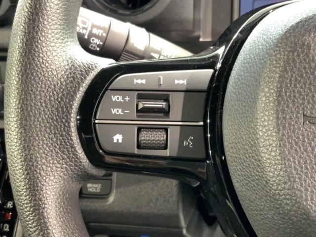 Ｎ－ＢＯＸカスタム ベースグレード　ＨｏｎｄａＳＥＮＳＩＮＧ新車保証試乗禁煙車　追突軽減ブレーキ　Ｂカメ　スマキー　ＬＥＤライト　オートエアコン　前席シートヒーター　クルーズコントロール　ＥＴＣ　ＥＳＣ　サイドカーテンエアバック　地デジ（9枚目）