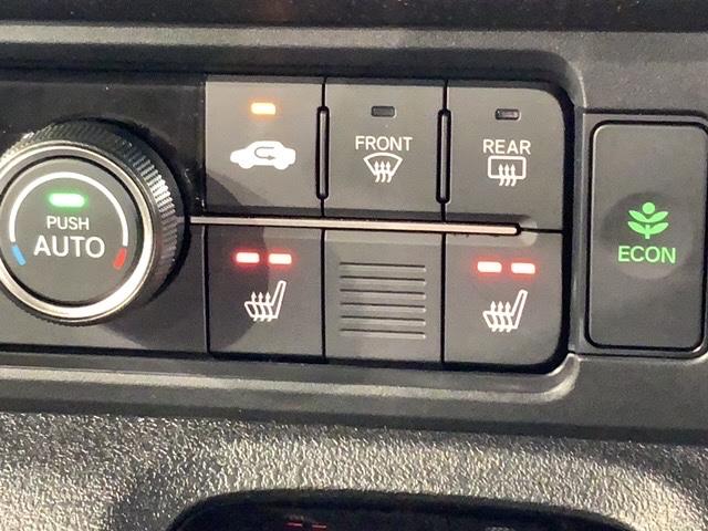 Ｎ－ＢＯＸカスタム ベースグレード　ＨｏｎｄａＳＥＮＳＩＮＧ新車保証試乗禁煙車　追突軽減ブレーキ　Ｂカメ　スマキー　ＬＥＤライト　オートエアコン　前席シートヒーター　クルーズコントロール　ＥＴＣ　ＥＳＣ　サイドカーテンエアバック　地デジ（11枚目）