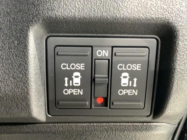 Ｎ－ＢＯＸカスタム ベースグレード　ＨｏｎｄａＳＥＮＳＩＮＧ新車保証試乗禁煙車　追突軽減ブレーキ　Ｂカメ　スマキー　ＬＥＤライト　オートエアコン　前席シートヒーター　クルーズコントロール　ＥＴＣ　ＥＳＣ　サイドカーテンエアバック　地デジ（13枚目）