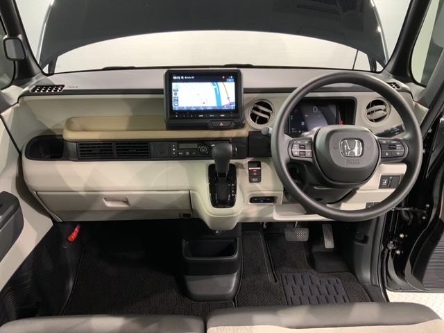 Ｎ－ＢＯＸ ベースグレード　ＨｏｎｄａＳＥＮＳＩＮＧ新車保証試乗禁煙車　パワーウインドー　衝突被害軽減　バックカメラ付　インテリキー　横滑り防止機能　両側スライド片側電動ドア　オートエアコン　ＬＥＤライト　盗難防止装置　フルセグ（8枚目）