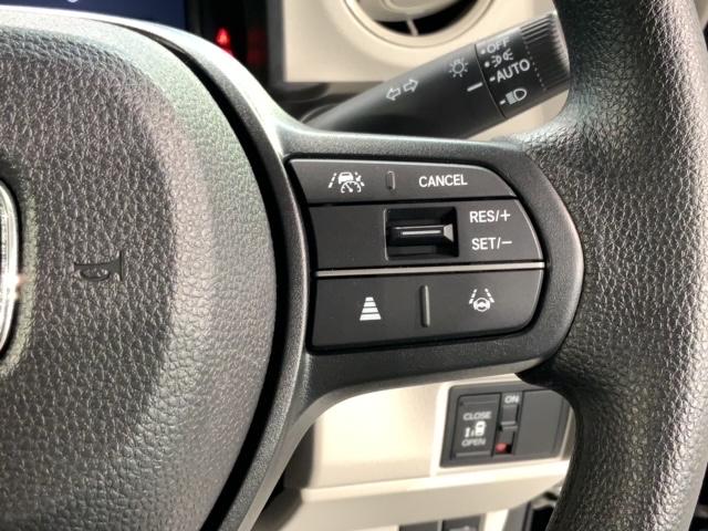 Ｎ－ＢＯＸ ベースグレード　ＨｏｎｄａＳＥＮＳＩＮＧ新車保証試乗禁煙車　パワーウインドー　衝突被害軽減　バックカメラ付　インテリキー　横滑り防止機能　両側スライド片側電動ドア　オートエアコン　ＬＥＤライト　盗難防止装置　フルセグ（10枚目）