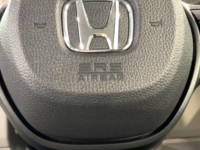 Ｎ－ＢＯＸ ベースグレード　ＨｏｎｄａＳＥＮＳＩＮＧ新車保証試乗禁煙車　パワーウインドー　衝突被害軽減　バックカメラ付　インテリキー　横滑り防止機能　両側スライド片側電動ドア　オートエアコン　ＬＥＤライト　盗難防止装置　フルセグ（21枚目）