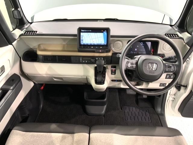 Ｎ－ＢＯＸ ベースグレード　コンフォートパッケージＨｏｎｄａＳＥＮＳＩＮＧ　パワーウインドー　衝突被害軽減　バックカメラ付　インテリキー　横滑り防止機能　禁煙　オートエアコン　ＬＥＤライト　盗難防止装置　Ｗエアバック　エアバッグ（8枚目）