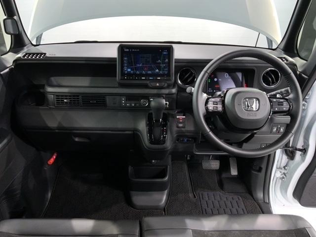 Ｎ－ＢＯＸカスタム ターボ　ＨｏｎｄａＳＥＮＳＩＮＧ新車保証試乗禁煙車　誤発進抑制　セキュリティー　ＬＥＤランプ　整備記録簿　サイドＳＲＳ　アクティブクルーズコントロール　シートヒータ　エアバッグ　Ｒカメラ　ＥＴＣ車載器　ＡＢＳ（8枚目）