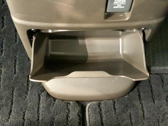 Ｎ－ＢＯＸ Ｌ・ターボ・スロープ　ＨｏｎｄａＳＥＮＳＩＮＧ　最長５年保証　禁煙　ワンオ－ナ－　ナビ　バックカメラ　Ｂｌｕｅｔｏｏｔｈ　音楽録音　フルセグＴＶ　ＤＶＤ　両側電動スライドドア　ＥＴＣ　シ－トヒ－タ－　サイドカ－テンＳＲＳ（28枚目）