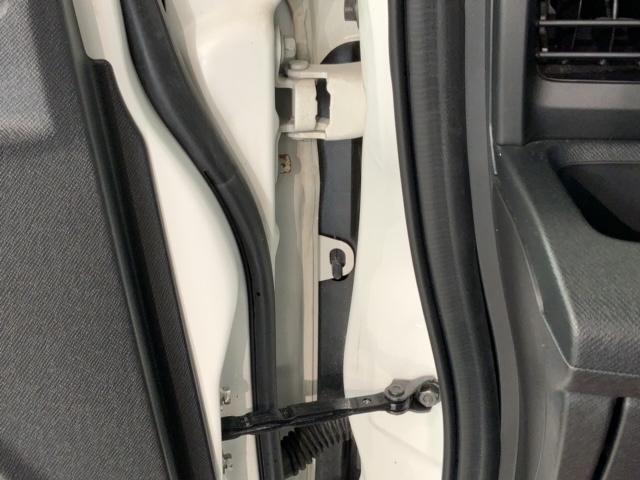 ステップワゴンスパーダ Z 禁煙 大型ナビ 後席モニタ- バックカメラ Bluetooth 音楽録音 フルセグTV/ DVD再生 両側電動スライドドア ETC HIDヘッドライト ドアバイザ- フロアマット 整備記録簿(42枚目)