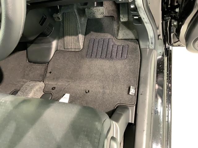 N-BOXカスタム G・Lパッケージ 禁煙 ワンオ-ナ- ナビ バックカメラ Bluetooth 音楽録音 フルセグTV DVD再生 衝突軽減ブレ-キ 両側電動スライドドア ETC サイドカ-テンSRS ドアバイザ- フロアマット 記録簿(6枚目)