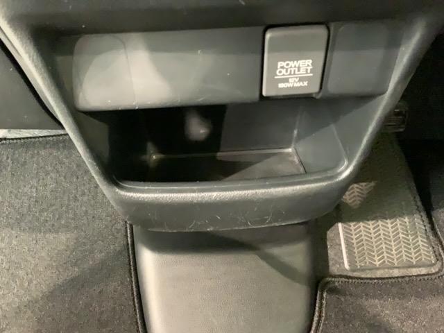 N-BOXカスタム G・Lパッケージ 禁煙 ワンオ-ナ- ナビ バックカメラ Bluetooth 音楽録音 フルセグTV DVD再生 衝突軽減ブレ-キ 両側電動スライドドア ETC サイドカ-テンSRS ドアバイザ- フロアマット 記録簿(27枚目)