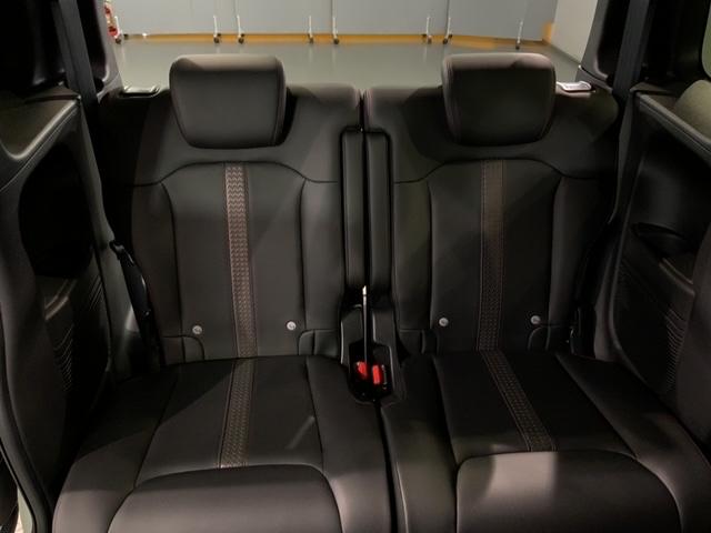 自社商品化センターにて内外装のクリーニングを実施しております！