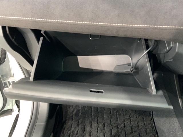 自社商品化センターにて内外装のクリーニングを実施しております！