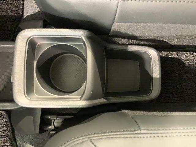 豊富に在庫を取り揃えています。軽自動車からミニバン、セダン、ＳＵＶ、話題のハイブリッド車などなど続々入荷中です！