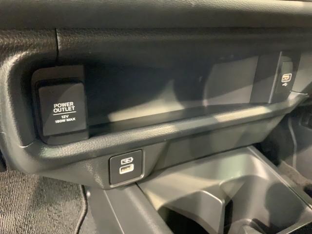 ＷＲ－Ｖ Ｚ＋ブラックスタイル　ＳＥＮＳＩＮＧ　最長５年保証　禁煙試乗車　８ｉｎナビ　ＴＶ　Ｒカメラ　Ｂｌｕｅｔｏｏｔｈ　ＥＴＣ　ＬＥＤライト　ＶＳＡ　クルコン　アルミ　フォグ　スマートキー　盗難防止装置　パーキングセンサー（27枚目）