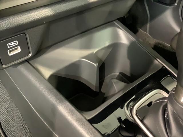 ＷＲ－Ｖ Ｚ＋ブラックスタイル　ＳＥＮＳＩＮＧ　最長５年保証　禁煙試乗車　８ｉｎナビ　ＴＶ　Ｒカメラ　Ｂｌｕｅｔｏｏｔｈ　ＥＴＣ　ＬＥＤライト　ＶＳＡ　クルコン　アルミ　フォグ　スマートキー　盗難防止装置　パーキングセンサー（28枚目）
