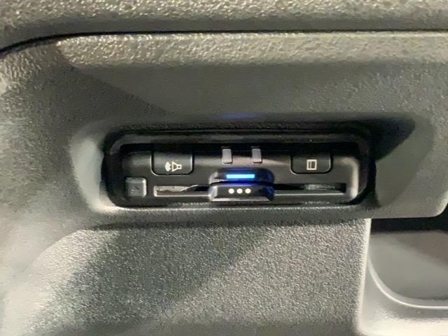 N-BOXカスタム ターボ SENSING 最長5年保証 禁煙試乗車 9inナビ TV Rカメラ CarPlay AndroidAuto Bluetooth CDDVD シートヒーター ETC 両側電動ドア パーキングセンサー(13枚目)