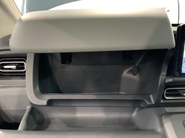 フリード クロスター　ＳＥＮＳＩＮＧ　最長５年　禁煙試乗車　９ｉｎナビ　ＴＶ　Ｒカメラ　Ｂｌｕｅｔｏｏｔｈ　ＣａｒＰｌａｙ　ＡｎｄｒｏｉｄＡｕｔｏ　ＥＴＣ　ＬＥＤライト　両側電動ドア　シートヒーター　フォグ　ＢＳＩ（26枚目）