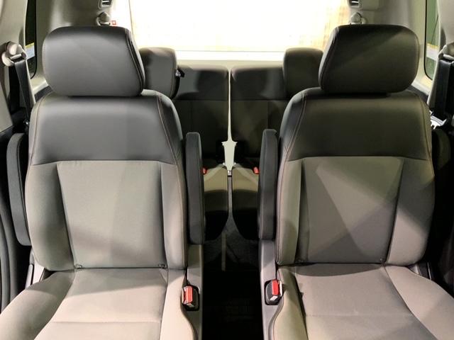 フリード クロスター　ＳＥＮＳＩＮＧ　最長５年　禁煙試乗車　９ｉｎナビ　ＴＶ　Ｒカメラ　Ｂｌｕｅｔｏｏｔｈ　ＣａｒＰｌａｙ　ＡｎｄｒｏｉｄＡｕｔｏ　ＥＴＣ　ＬＥＤライト　両側電動ドア　シートヒーター　フォグ　ＢＳＩ（33枚目）