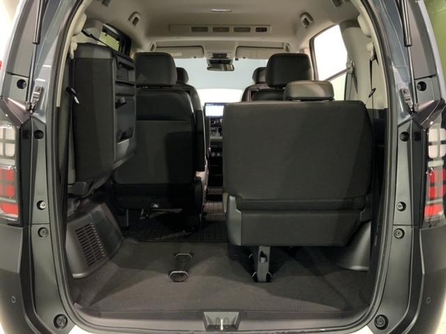 フリード クロスター　ＳＥＮＳＩＮＧ　最長５年　禁煙試乗車　９ｉｎナビ　ＴＶ　Ｒカメラ　Ｂｌｕｅｔｏｏｔｈ　ＣａｒＰｌａｙ　ＡｎｄｒｏｉｄＡｕｔｏ　ＥＴＣ　ＬＥＤライト　両側電動ドア　シートヒーター　フォグ　ＢＳＩ（39枚目）