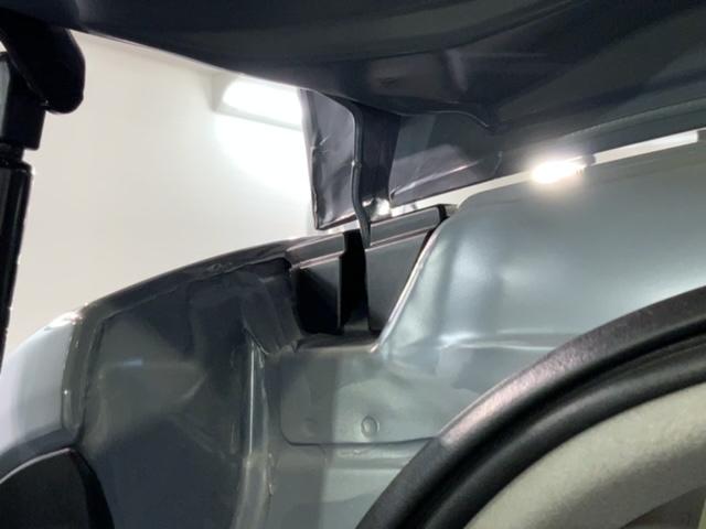 フリード クロスター　ＳＥＮＳＩＮＧ　最長５年　禁煙試乗車　９ｉｎナビ　ＴＶ　Ｒカメラ　Ｂｌｕｅｔｏｏｔｈ　ＣａｒＰｌａｙ　ＡｎｄｒｏｉｄＡｕｔｏ　ＥＴＣ　ＬＥＤライト　両側電動ドア　シートヒーター　フォグ　ＢＳＩ（43枚目）