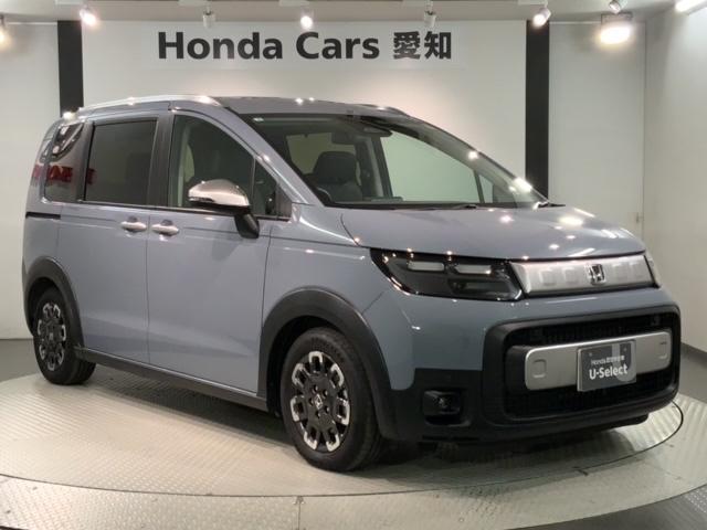 フリード クロスター　ＳＥＮＳＩＮＧ　最長５年　禁煙試乗車　９ｉｎナビ　ＴＶ　Ｒカメラ　Ｂｌｕｅｔｏｏｔｈ　ＣａｒＰｌａｙ　ＡｎｄｒｏｉｄＡｕｔｏ　ＥＴＣ　ＬＥＤライト　両側電動ドア　シートヒーター　フォグ　ＢＳＩ（52枚目）