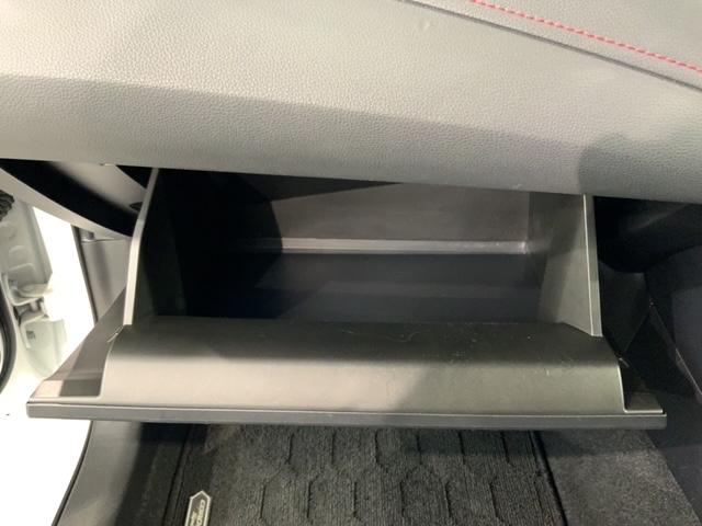 カローラスポーツ ハイブリッドＧＺ　最長５年保証　純正ナビ　ＴＶ　Ｒカメラ　ＢＴオ－ディオ　ドラレコ　衝突軽減Ｂ　ＥＴＣ　ＬＥＤライト　横滑り防止　シ－トヒ－タ－　クルコン　アルミ　スマ－トキ－　スペアキ－　盗難防止装置　Ｗエアバッグ（29枚目）