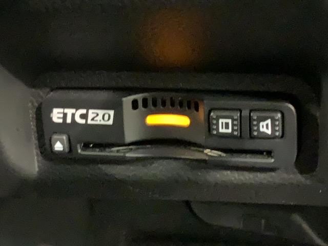 ヴェゼル ｅ：ＨＥＶＺ　ＳＥＮＳＩＮＧ　最長５年保証　禁煙　１オ－ナ－　純正９ｉｎナビ　ＴＶ　ＲカメラＣａｒＰｌａｙ　マルチビュ－　Ｂｌｕｅｔｏｏｔｈ　ドラレコ前後　ＥＴＣ２．０　シ－トヒ－タ－　パーキングセンサー　ＢＳＩ（13枚目）