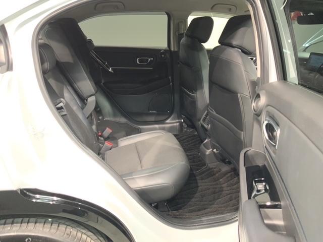 ヴェゼル ｅ：ＨＥＶＺ　ＳＥＮＳＩＮＧ　最長５年保証　禁煙　１オ－ナ－　純正９ｉｎナビ　ＴＶ　ＲカメラＣａｒＰｌａｙ　マルチビュ－　Ｂｌｕｅｔｏｏｔｈ　ドラレコ前後　ＥＴＣ２．０　シ－トヒ－タ－　パーキングセンサー　ＢＳＩ（35枚目）