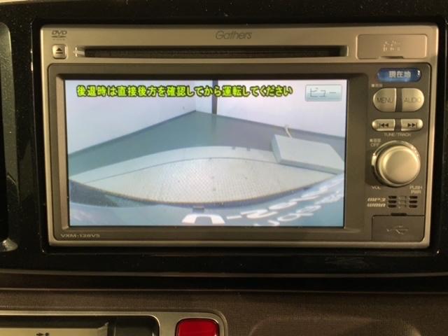 Ｎ－ＯＮＥ プレミアム・Ｌパッケージ　２ト－ン　１年保証　ナビＶＸＭ－１２８ＶＳ　ＴＶ　Ｒカメラ　ＤＶＤ　ＥＴＣ　ＨＩＤ　ＶＳＡ　アルミ　フォグ　ベンチシート　スマートキー　盗難防止装置　整備記録簿　ＡＡＣ　Ｗエアバッグ　両席エアバック（6枚目）