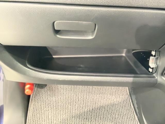 Ｎ－ＯＮＥ プレミアム・Ｌパッケージ　２ト－ン　１年保証　ナビＶＸＭ－１２８ＶＳ　ＴＶ　Ｒカメラ　ＤＶＤ　ＥＴＣ　ＨＩＤ　ＶＳＡ　アルミ　フォグ　ベンチシート　スマートキー　盗難防止装置　整備記録簿　ＡＡＣ　Ｗエアバッグ　両席エアバック（26枚目）