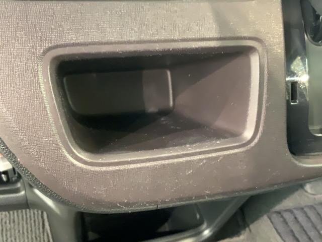 Ｎ－ＯＮＥ プレミアム・Ｌパッケージ　２ト－ン　１年保証　ナビＶＸＭ－１２８ＶＳ　ＴＶ　Ｒカメラ　ＤＶＤ　ＥＴＣ　ＨＩＤ　ＶＳＡ　アルミ　フォグ　ベンチシート　スマートキー　盗難防止装置　整備記録簿　ＡＡＣ　Ｗエアバッグ　両席エアバック（27枚目）