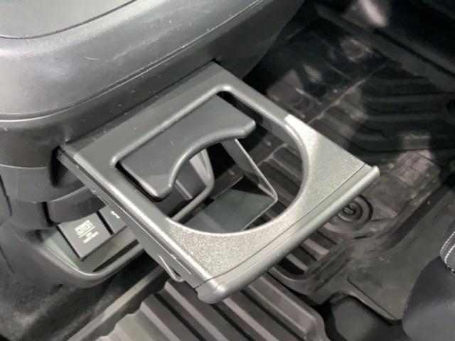 フリード Ｇ・ホンダセンシング　最長５年保証　ワンオーナー　ナビＶＸＭ－２１７ＶＦＮｉ　ＴＶ　Ｒカメラ　ＣＤ録音　ＢＴオ－ディオＤＶＤ　ＥＴＣ　ＬＥＤライト　両側電動ドア　ＶＳＡ　シ－トヒ－タ－　クルコン　アルミ　スマ－トキ－ＡＡＣ（27枚目）