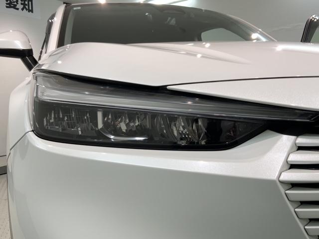 ヴェゼル ｅ：ＨＥＶＺ　Ｈ　ＳＥＮＳＩＮＧ　最長５年保証　純正ナビＴＶ　Ｒカメラ　ＢＴオ－ディオ　ＥＴＣ　ＬＥＤライト　ＶＳＡ　シ－トヒ－タ－　アルミ　スマ－トキ－　スペアキー　盗難防止装置　整備記録簿　ドアバイザ－　ＡＡＣ（7枚目）