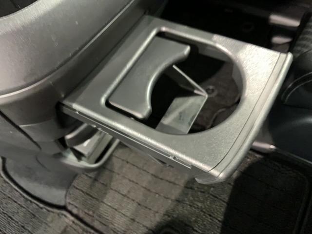 フリードハイブリッド ハイブリッド・Ｇホンダセンシング　最長５年保証　ナビＶＸＭ－２１４ＶＦｉ　ＴＶ　Ｒカメラ　ＣＤ録音　ＢＴオ－ディオ　ＤＶＤ　ＥＴＣ　ＬＥＤライト　両側電動ドア　ＶＳＡ　シ－トヒ－タ－　クルコン　アルミ　スマ－トキ－　盗難防止装置（26枚目）