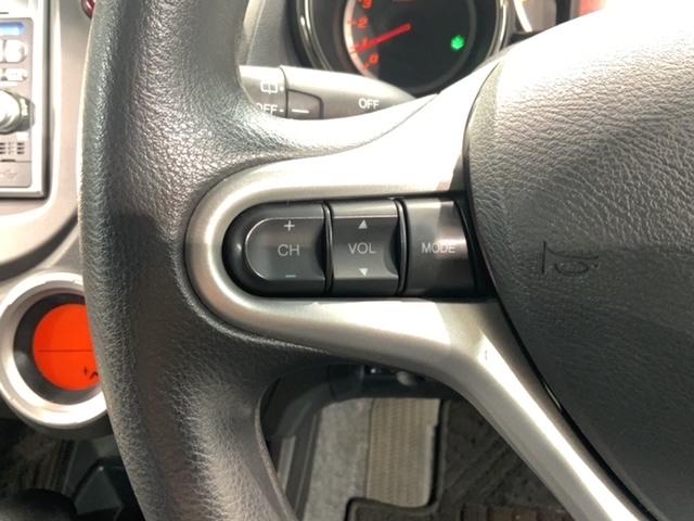 フィット １３Ｇ・スマートセレクションファインスタイル　１年保証　ワンオ－ナ－　ナビＶＸＭ－１２８Ｃ　Ｒカメラ　ＥＴＣ　ＨＩＤ　アルミ　スマ－トキ－　スペアキー　盗難防止装置　整備記録簿　ドアバイザ－　ＡＡＣ　Ｗエアバッグ　インテリキー　キーレス　ＡＢＳ（9枚目）