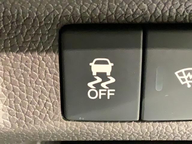 フリード Ｇ　助手席リフトアップシート車　福祉車両　１年保証　ワンオ－ナ－　ナビＶＸＭ－１７４ＣＳｉ　ＴＶ　Ｒカメラ　ＢＴオ－ディオ　ドラレコＥＴＣ　ＬＥＤライト　両側電動ドア　ＶＳＡ　スマ－トキ－　スペアキ－（14枚目）