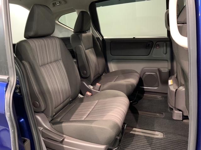 フリード Ｇ　助手席リフトアップシート車　福祉車両　１年保証　ワンオ－ナ－　ナビＶＸＭ－１７４ＣＳｉ　ＴＶ　Ｒカメラ　ＢＴオ－ディオ　ドラレコＥＴＣ　ＬＥＤライト　両側電動ドア　ＶＳＡ　スマ－トキ－　スペアキ－（18枚目）