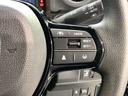 ベースグレード　ＨｏｎｄａＳＥＮＳＩＮＧ新車保証試乗禁煙車　追突軽減ブレーキ　Ｂカメ　スマキー　ＬＥＤライト　オートエアコン　前席シートヒーター　クルーズコントロール　ＥＴＣ　ＥＳＣ　サイドカーテンエアバック　地デジ（10枚目）