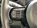 ベースグレード　ＨｏｎｄａＳＥＮＳＩＮＧ新車保証試乗禁煙車　追突軽減ブレーキ　Ｂカメ　スマキー　ＬＥＤライト　オートエアコン　前席シートヒーター　クルーズコントロール　ＥＴＣ　ＥＳＣ　サイドカーテンエアバック　地デジ（9枚目）