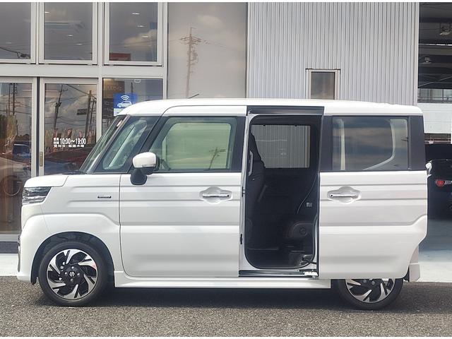 スペーシアカスタム ハイブリッドＸＳ　☆両側パワースライドドア☆全方位モニター付メモリーナビ☆スズキセーフティサポート☆ＬＥＤヘッドランプ☆スマートキー☆アイドリングストップ☆前席シートヒーター☆スリムサーキュレーター☆アルミホイール☆（5枚目）