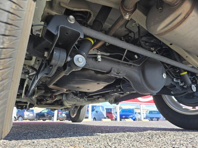 ジムニー ＸＣ　４ＷＤターボ　純正メモリーナビＴＶ　バックカメラ　スマートキー　ＬＥＤヘッドランプ　ビルトインＥＴＣ　前後２カメラ式ドライブレコーダー　アイドリングストップ　衝突軽減ブレーキ　１６インチアルミホイール（5枚目）