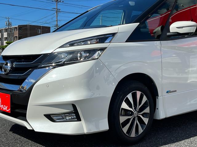 セレナ ハイウェイスター 両側電動スライドドア(ハンズフリー機能付き) ナビ フルセグTV 全方位カメラ オートクルーズ LEDヘッド 衝突被害軽減装置 車線逸脱警報 パーキングアシスト プッシュスタート スマートキー合計2個(4枚目)