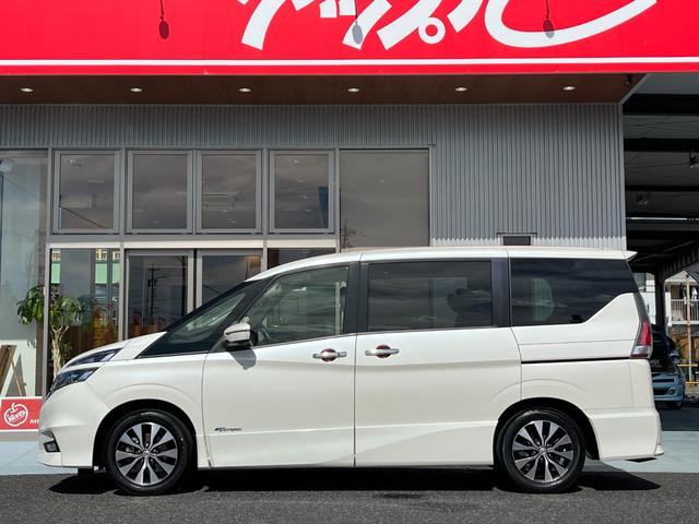 セレナ ハイウェイスター 両側電動スライドドア(ハンズフリー機能付き) ナビ フルセグTV 全方位カメラ オートクルーズ LEDヘッド 衝突被害軽減装置 車線逸脱警報 パーキングアシスト プッシュスタート スマートキー合計2個(7枚目)