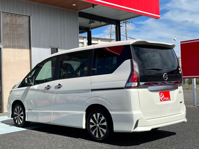 セレナ ハイウェイスター 両側電動スライドドア(ハンズフリー機能付き) ナビ フルセグTV 全方位カメラ オートクルーズ LEDヘッド 衝突被害軽減装置 車線逸脱警報 パーキングアシスト プッシュスタート スマートキー合計2個(10枚目)