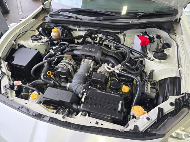 86 GTリミテッド 純正ナビ フルセグTV バックカメラ スマートキー ディスチャージヘッドランプ 前後2カメラドライブレコーダー 赤黒ハーフレザーシート シートヒーター ETC車載器 オートライト オートエアコン(6枚目)