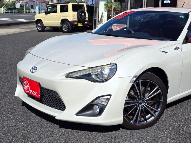 86 GTリミテッド 純正ナビ フルセグTV バックカメラ スマートキー ディスチャージヘッドランプ 前後2カメラドライブレコーダー 赤黒ハーフレザーシート シートヒーター ETC車載器 オートライト オートエアコン(10枚目)